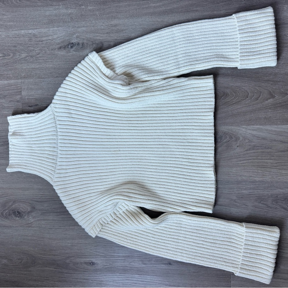Same Los Angeles Ribbed Cream Turtleneck Sweater - Picture 3 of 5